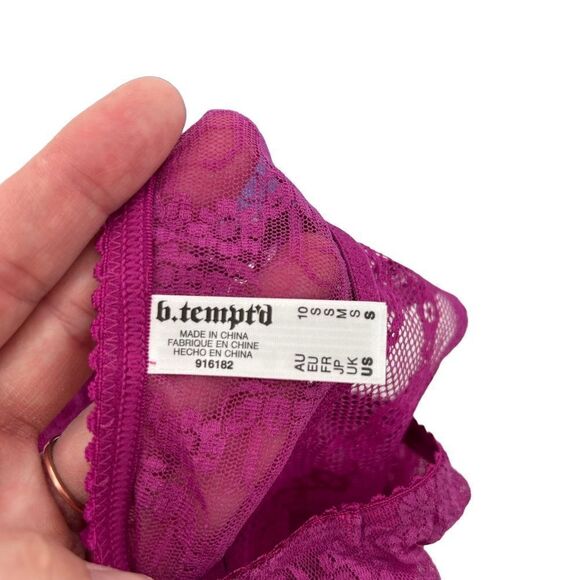 NWT set of 2 b.tempt'd by Wacoal Lace Kiss Bandeau Bras teal and pink size small - Picture 4 of 7